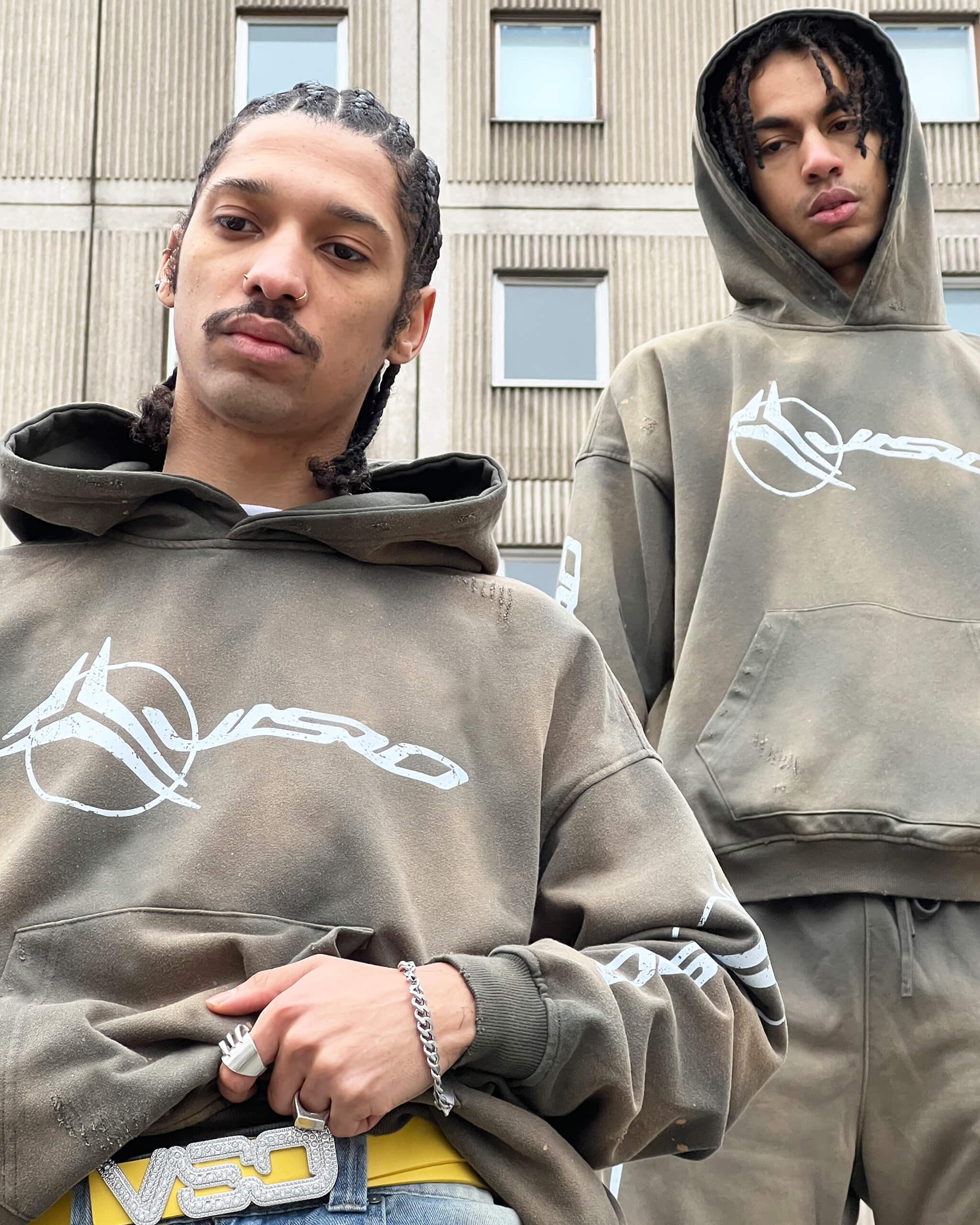 WASHED LOGO HOODIE GREEN - Image 2